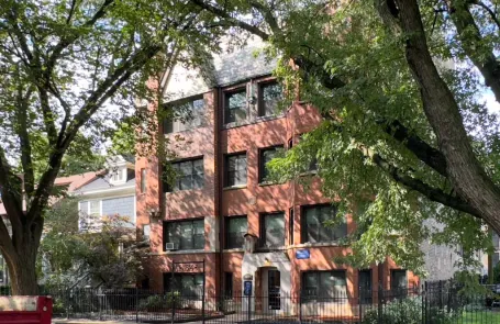 Studio Ravenswood Apartment
