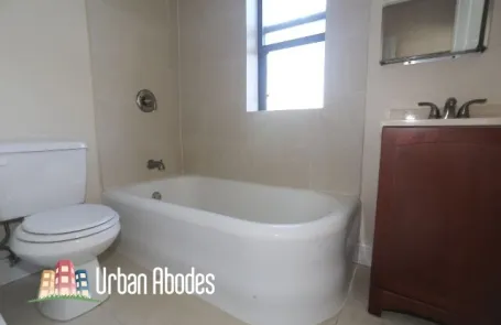Studio Ravenswood Apartment