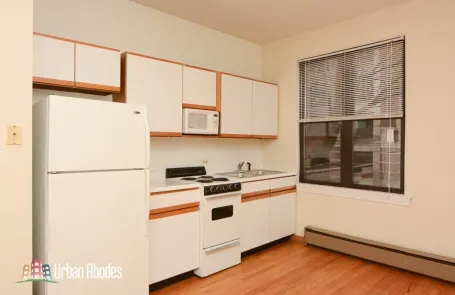 1 Bedroom Lakeview Apartment