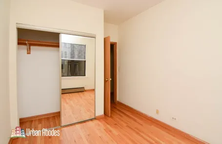 1 Bedroom Lakeview Apartment