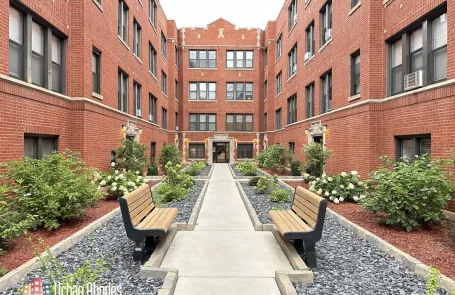 2 Bedroom Lakeview Apartment