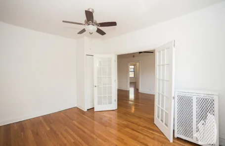 1 Bedroom Lakeview Apartment