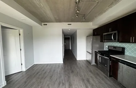 1 Bedroom Rogers Park Apartment