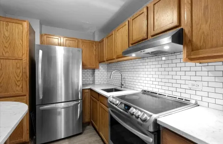 1 Bedroom Edgewater Apartment