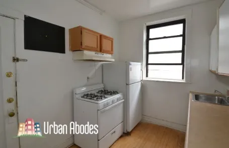 3 Bedroom Lakeview Apartment