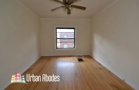 3 Bedroom Lakeview Apartment