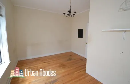 3 Bedroom Lakeview Apartment
