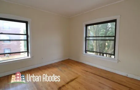 3 Bedroom Lakeview Apartment