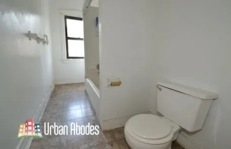 3 Bedroom Lakeview Apartment