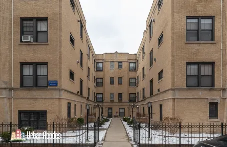 Studio Lakeview Apartment