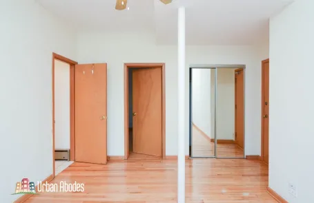 1 Bedroom Lakeview Apartment