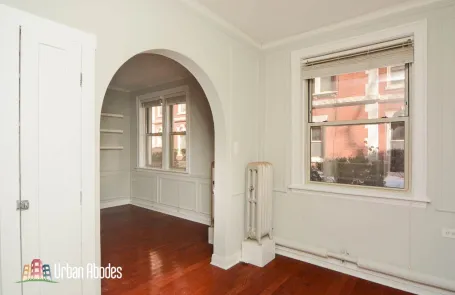 1 Bedroom Lakeview Apartment
