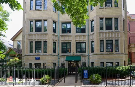 Studio Ravenswood Apartment