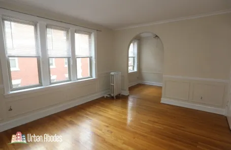 1 Bedroom Lakeview Apartment