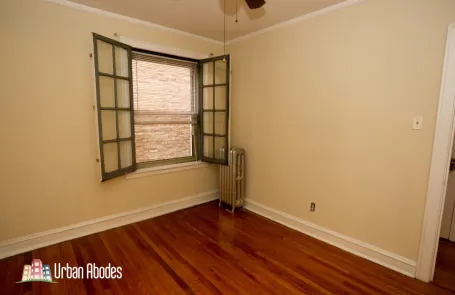 1 Bedroom Lakeview Apartment