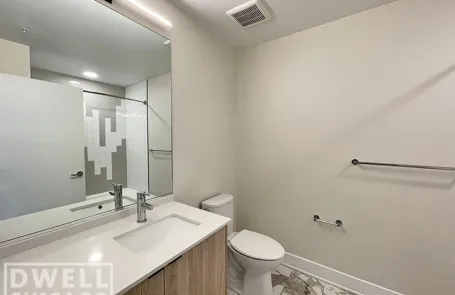1 Bedroom West Loop Apartment