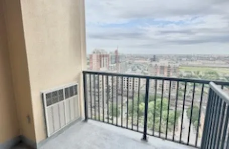 2 Bedroom South Loop Apartment