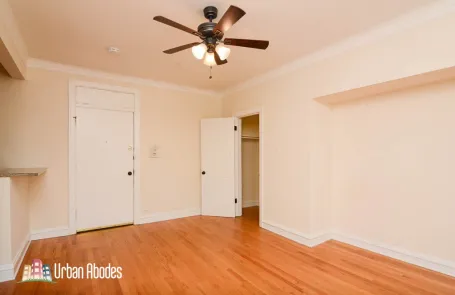 Studio Ravenswood Apartment
