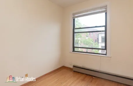 1 Bedroom Lakeview Apartment