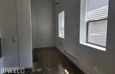 Studio Uptown Apartment