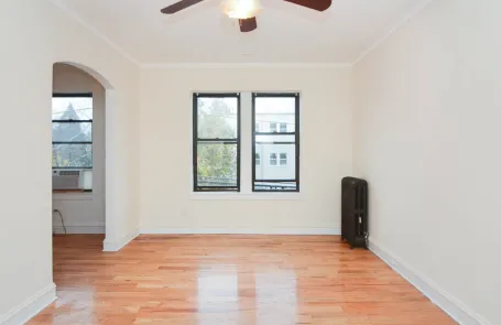 Studio Ravenswood Apartment