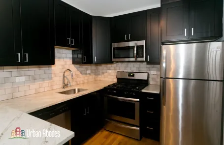 1 Bedroom Lincoln Square Apartment