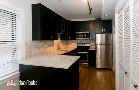 1 Bedroom Lincoln Square Apartment