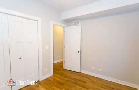 1 Bedroom Lincoln Square Apartment