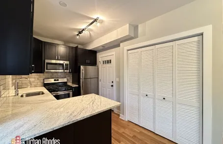 1 Bedroom Lincoln Square Apartment