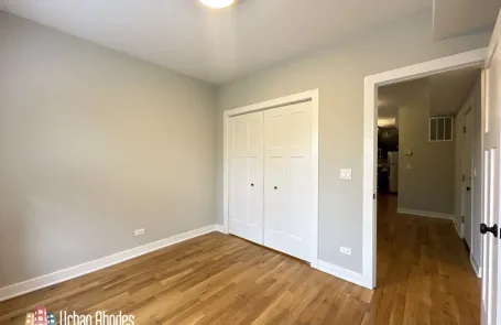 1 Bedroom Lincoln Square Apartment