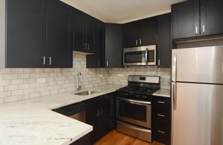 1 Bedroom Lincoln Square Apartment