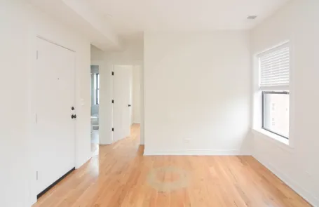 1 Bedroom Lincoln Square Apartment