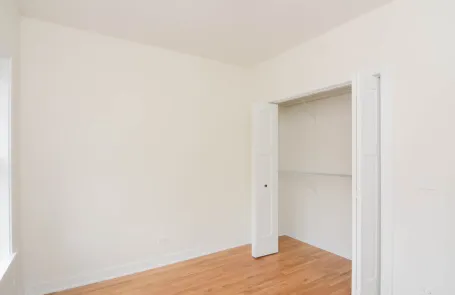 1 Bedroom Lincoln Square Apartment