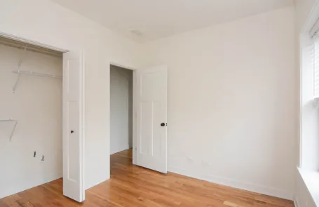 1 Bedroom Lincoln Square Apartment