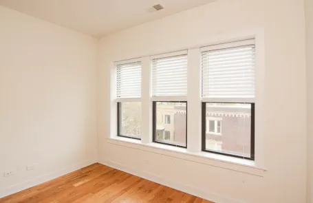 1 Bedroom Lincoln Square Apartment