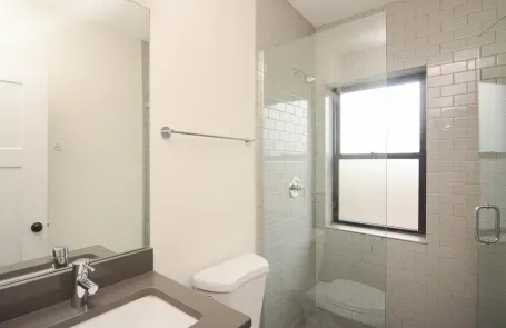 1 Bedroom Lincoln Square Apartment