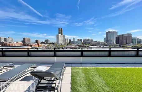 1 Bedroom Lakeview Apartment