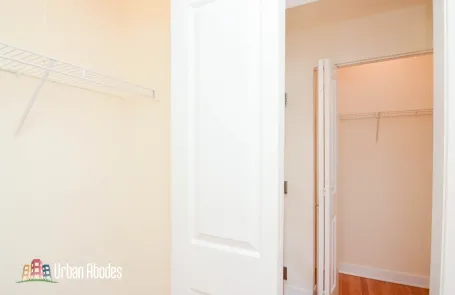 Studio Lincoln Park Apartment