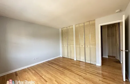 1 Bedroom Lakeview Apartment