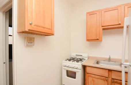 Studio Ravenswood Apartment