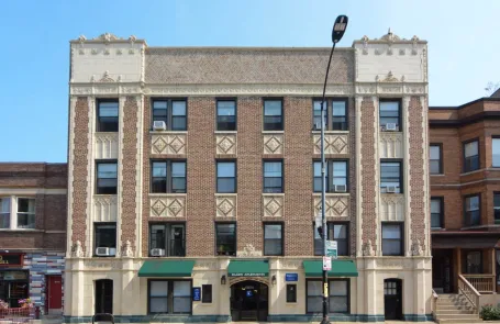 Studio Ravenswood Apartment