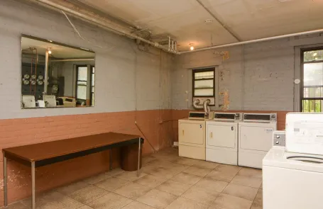 Studio Ravenswood Apartment