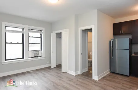 Studio Ravenswood Apartment