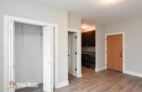 Studio Ravenswood Apartment