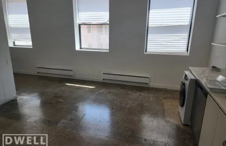 Studio Uptown Apartment