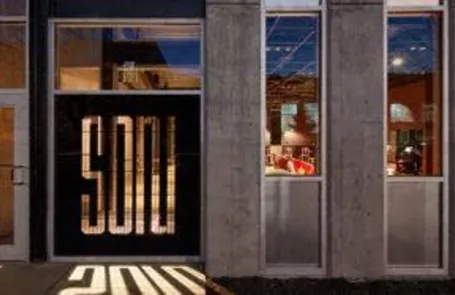 Studio Lincoln Park Apartment