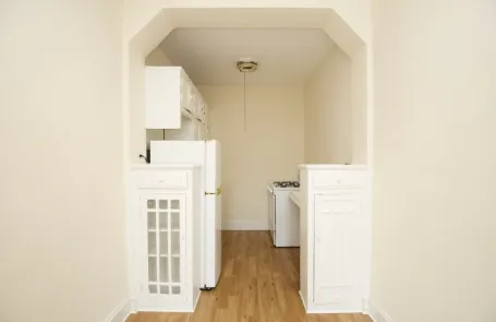 Studio Ravenswood Apartment
