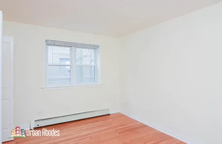 1 Bedroom Lincoln Park Apartment