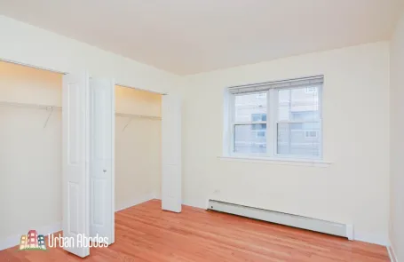 1 Bedroom Lincoln Park Apartment