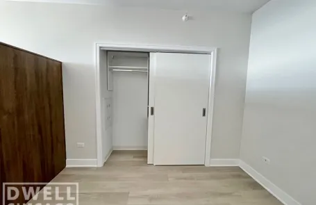 1 Bedroom West Loop Apartment